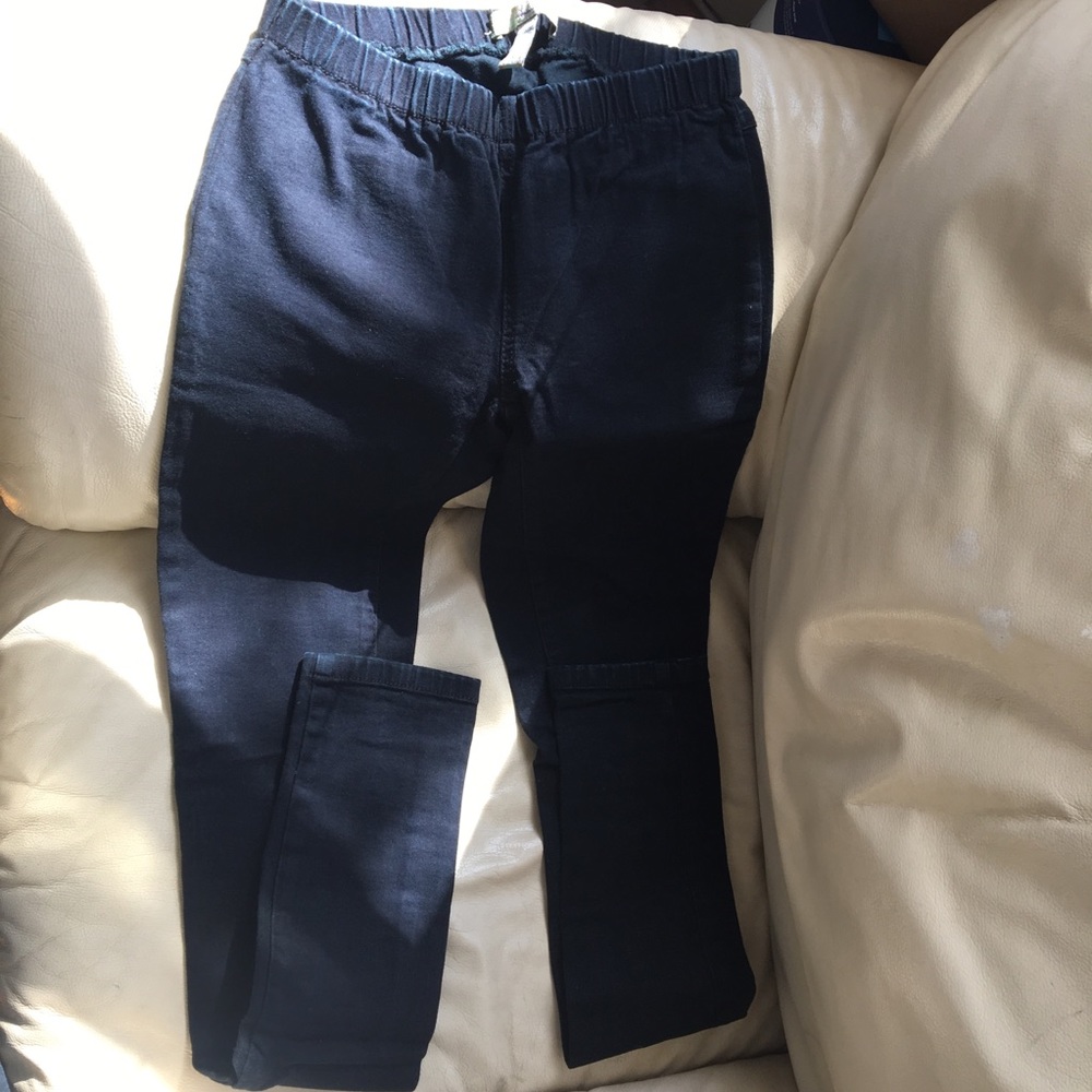 Pull on dark wash skinny jeans